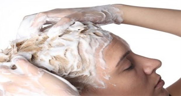 Baking-Soda-Does-Wonders-With-Your-Skin-And-Hair