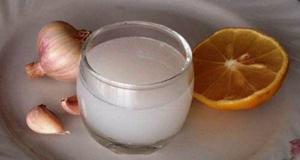 Remove-Fats-from-Blood-Vessels-and-Normalize-Your-Blood-Pressure-with-This-Natural-Remedy