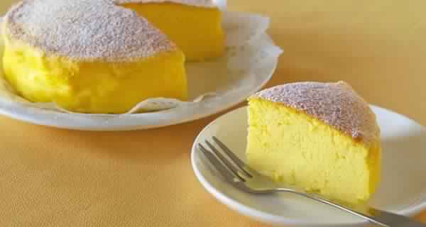 THE-WHOLE-WORLD-IS-CRAZY-FOR-THIS-“JAPANESE-CHEESECAKE”-WITH-ONLY-3-INGREDIENTS-VIDEO