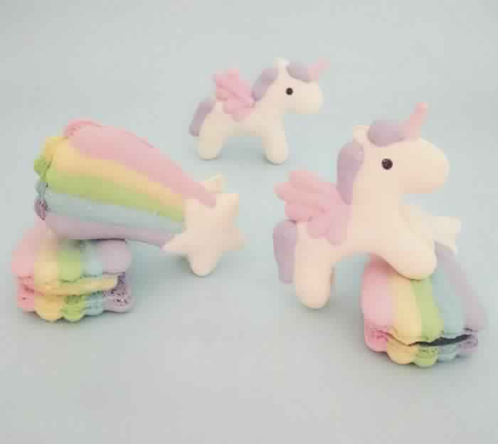 cute-unicorn-macarons-7-586e47332b24b__700