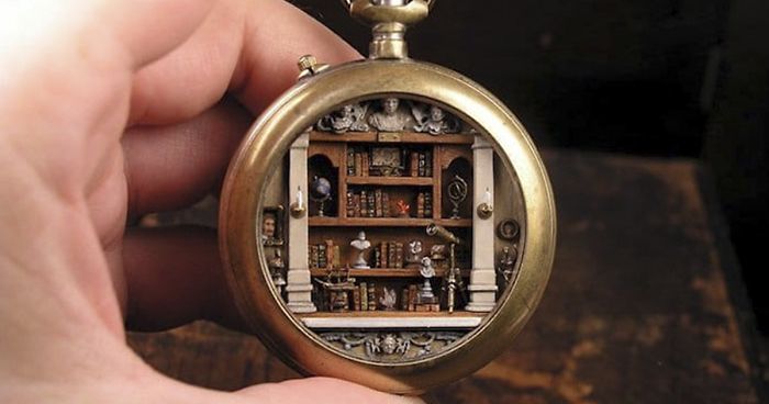 Cet artiste transforme de vieilles montres de poche en mondes miniatures, et le résultat est fascinant (28 photos)